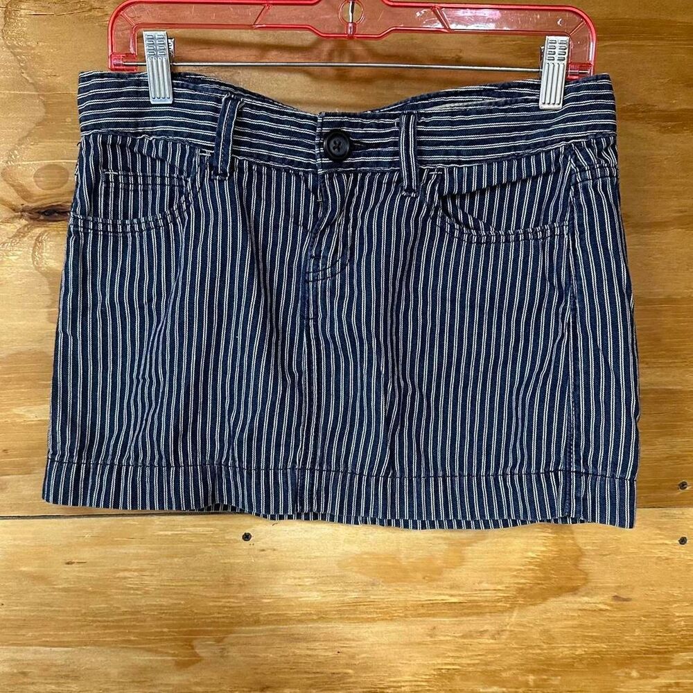 Y2K Office Siren Grunge Pinstripe Mini Skirt Navy White Gap Size 6